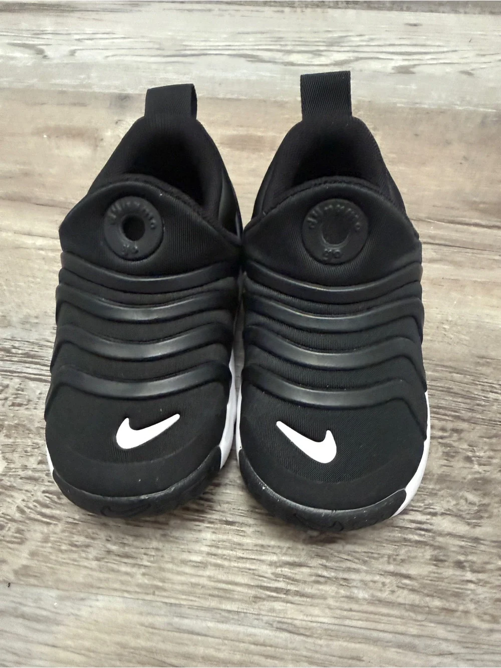 Nike Dynamo Go Kids Black Slip-On Sneakers with White Swoosh